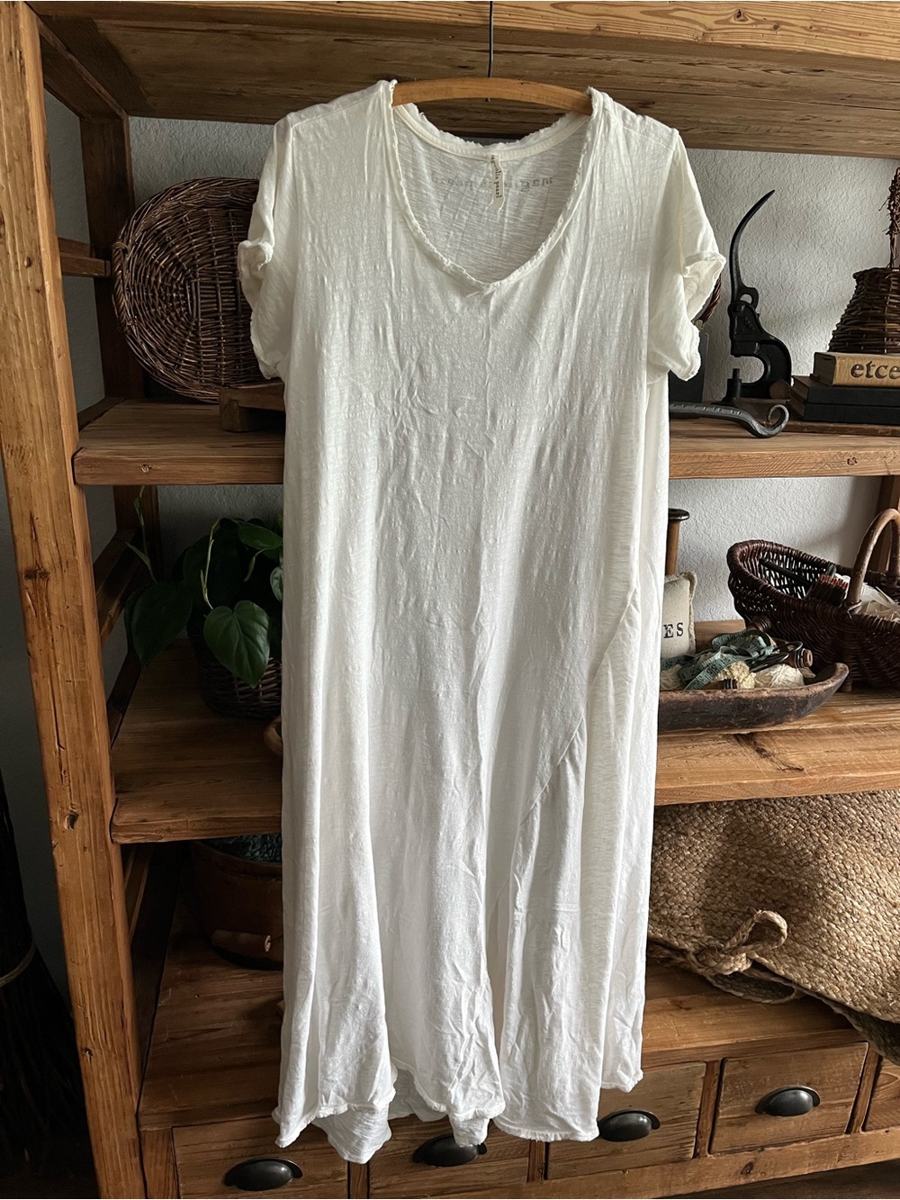 ♥️ Vintage Magnolia Pearl Tee Dress